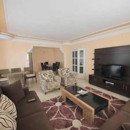 Lejlighed Kurt Safir *